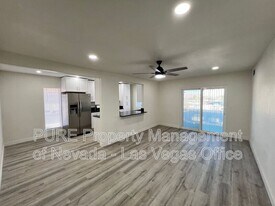 1405 E Vegas Valley Dr in Las Vegas, NV - Building Photo