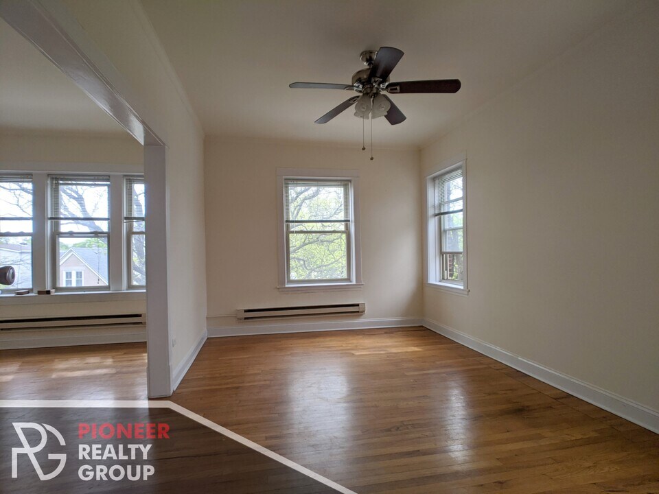 2921 W George St in Chicago, IL - Building Photo