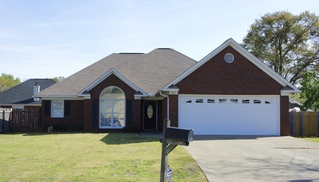 3304 Chariot Ct in Phenix City, AL - Building Photo - Building Photo
