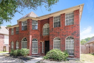 15526 Oxenford Dr in Tomball, TX - Building Photo - Building Photo