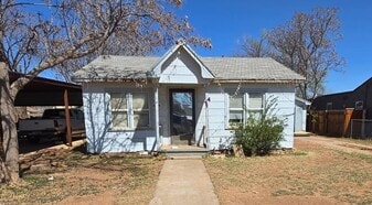 2814 1st Pl in Lubbock, TX - Building Photo