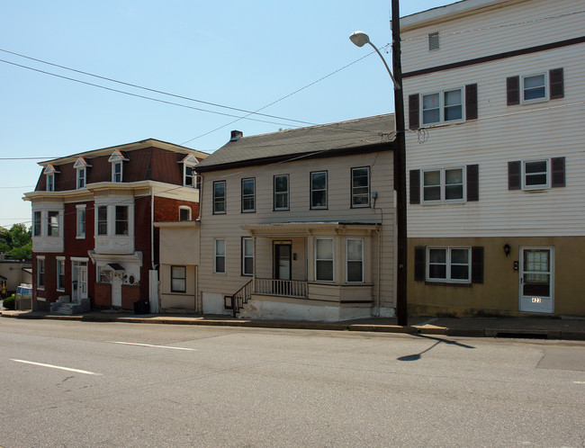 419-421 W Washington St in Hagerstown, MD - Building Photo - Building Photo