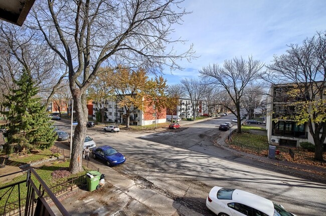 property at 6371 Rue Pascal