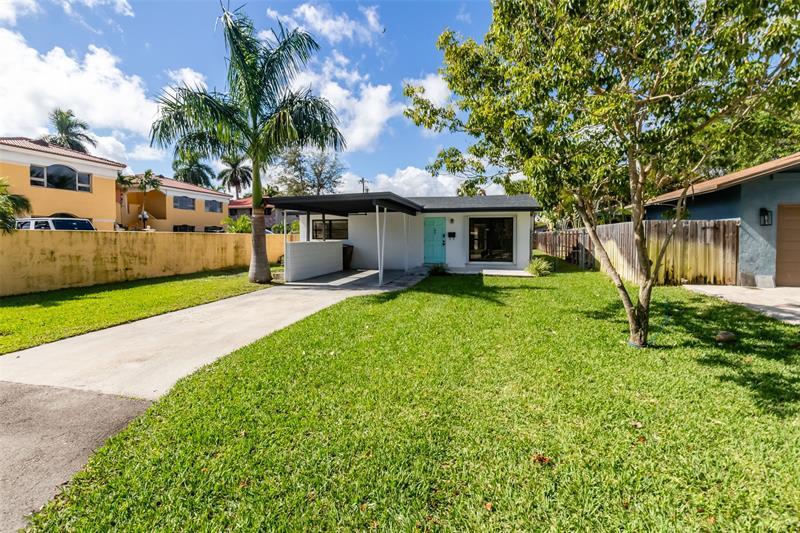 49 NE 5th Ave in Deerfield Beach, FL - Building Photo