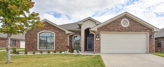 2704 Ancestor Dr in Killeen, TX - Building Photo