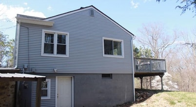 1580 Storrs Rd in Storrs Mansfield, CT - Building Photo - Building Photo
