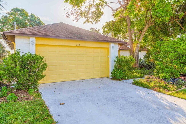 817 SW 9th Ave, Unit 24 in Cape Coral, FL - Building Photo - Building Photo