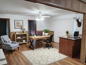 906 Sunset Rd in Branson, MO - Foto de edificio - Building Photo