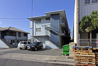 1723 Kahai St in Honolulu, HI - Building Photo - Building Photo