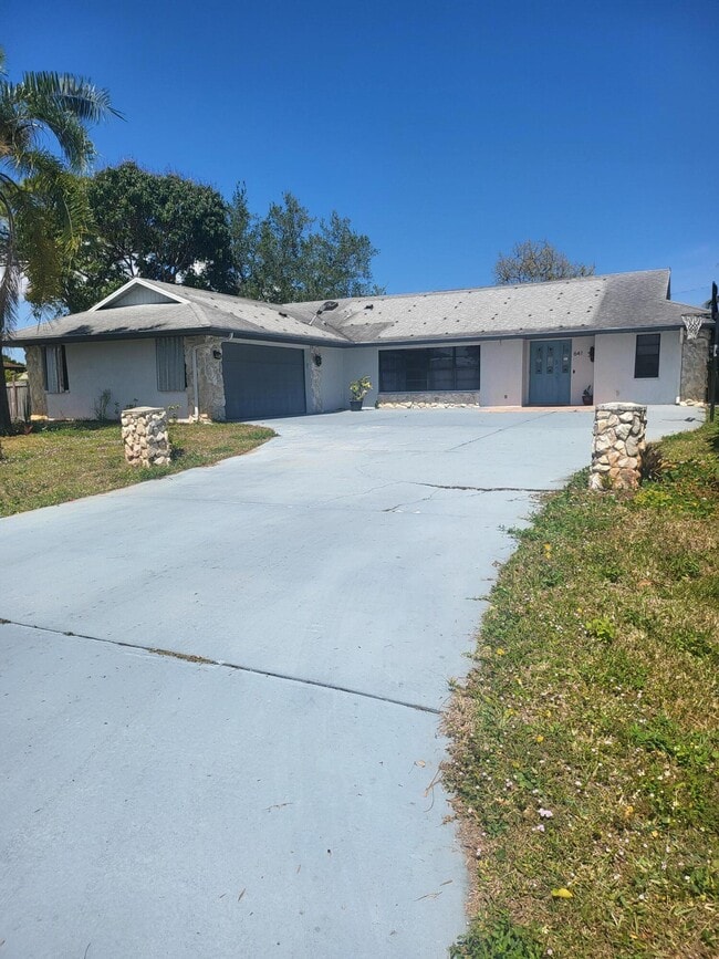 property at 641 NW Billiar Ave