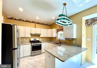 45439 Baggett Terrace in Sterling, VA - Building Photo - Building Photo