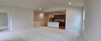 107 Alabaster Ln in Stephenson, VA - Building Photo