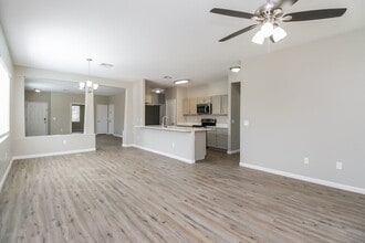 3974 E Latham Way in Gilbert, AZ - Building Photo - Building Photo