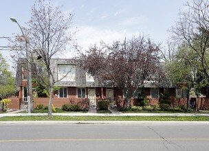 69 Upper Canada Dr in Toronto, ON - Building Photo - Building Photo