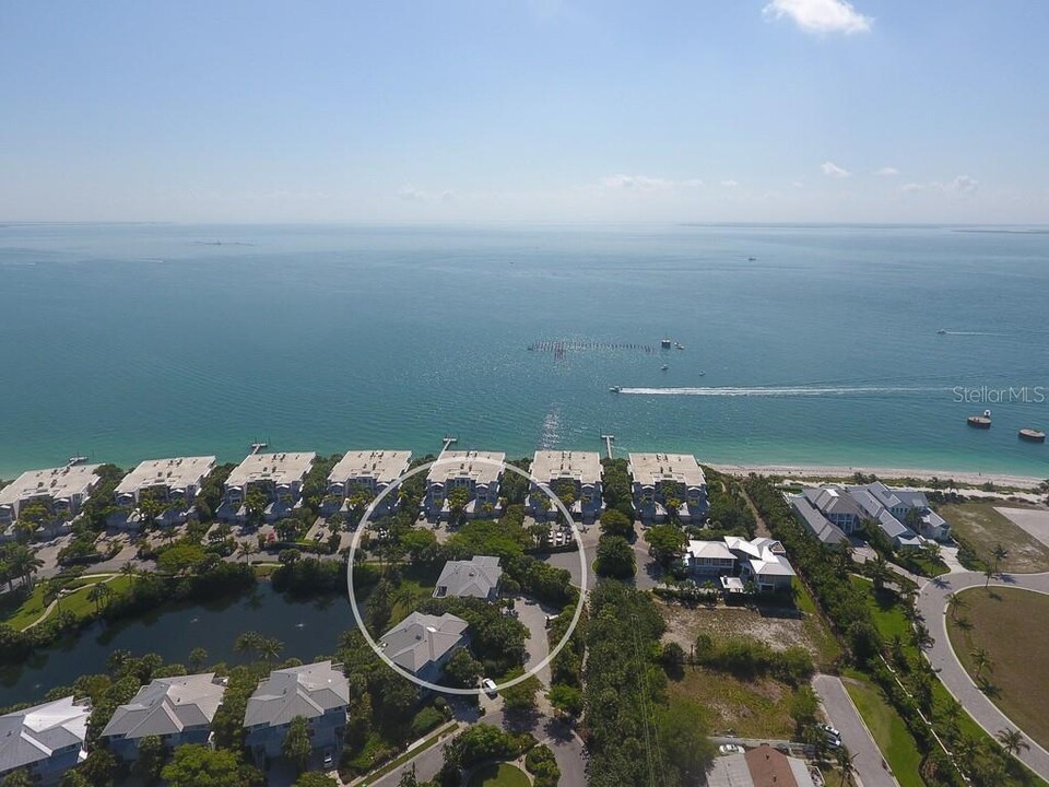 835 S Harbor Dr in Boca Grande, FL - Building Photo