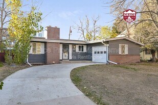 1949 S Kearney Way in Denver, CO - Building Photo