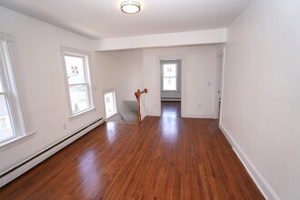 81 Waverly St, Unit #2 in Boston, MA - Building Photo - Building Photo