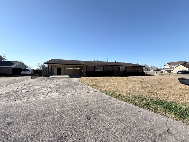 2021 Marge Ln in Sulphur, LA - Building Photo - Building Photo