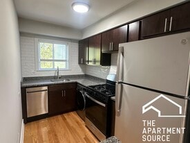 696 Elm Pl in Highland Park, IL - Building Photo