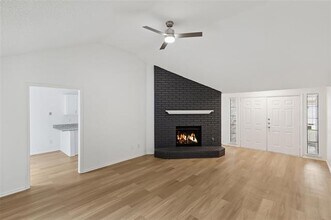 4046 St Christopher Ln in Dallas, TX - Building Photo - Building Photo