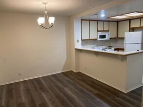 7 Stanford in Irvine, CA - Building Photo - Building Photo