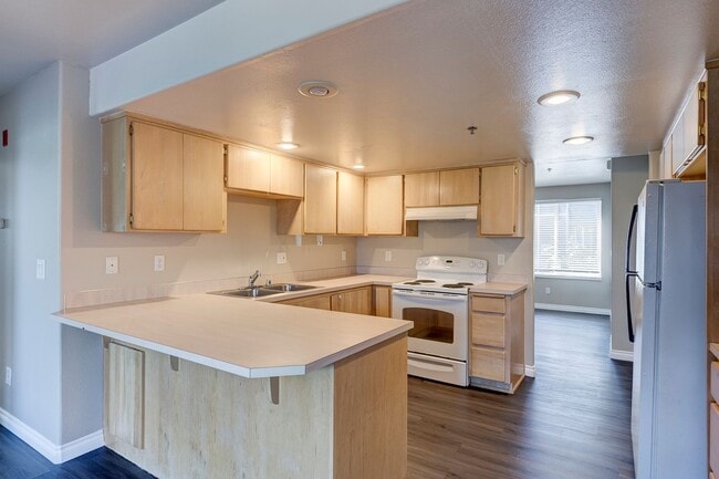 property at 300 N Oak Harbor St