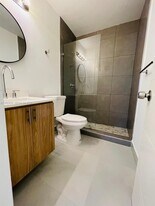 1515 NE 110th St in Miami, FL - Building Photo