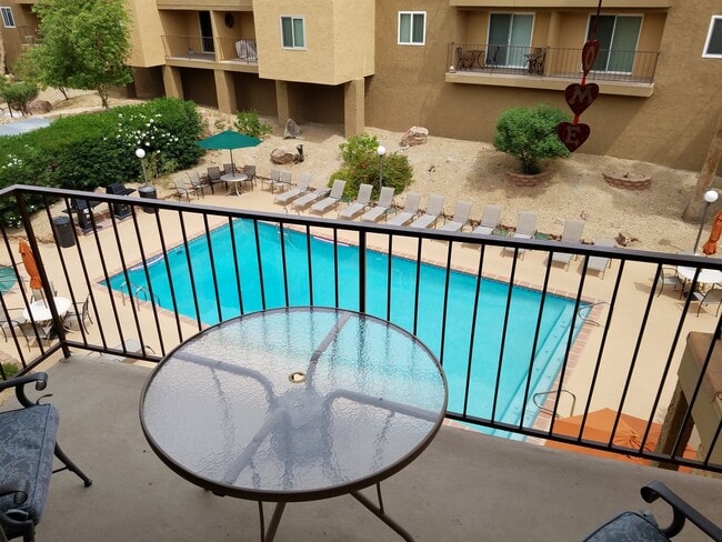 276 Lake Havasu Ave, Unit C-24 in Lake Havasu City, AZ - Foto de edificio - Building Photo
