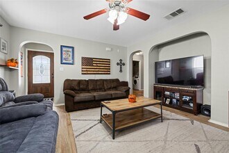 3204 Barksdale Dr in Austin, TX - Building Photo - Building Photo