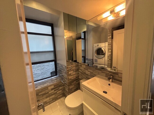 East 18th Street in New York, NY - Building Photo - Building Photo