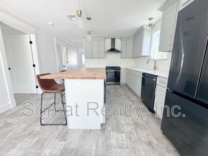 233-235 Jefferson Heights Ave in Jefferson, LA - Building Photo - Building Photo