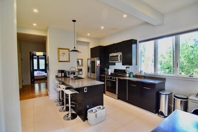 201 Savin Hill Ave, Unit 1, Unit 1