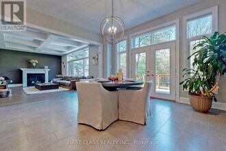 8 Heathmont Ct in Richmond Hill, ON - Building Photo - Building Photo