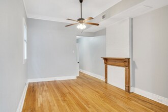 2331 Ursulines Ave in New Orleans, LA - Foto de edificio - Building Photo