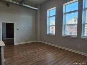 17 Anya Ct in Poughkeepsie, NY - Building Photo - Building Photo