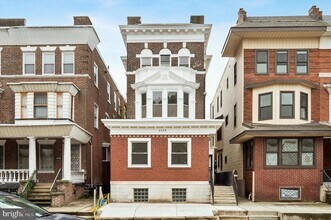4928 Walnut St in Philadelphia, PA - Building Photo - Building Photo