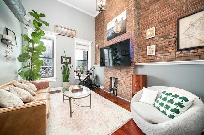 property at 515 Manila Ave