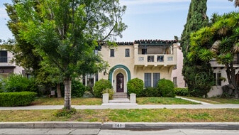 145 S Elm Dr in Beverly Hills, CA - Building Photo
