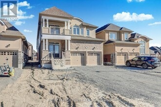 3 Grieve St in Georgina, ON - Building Photo - Building Photo