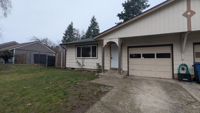 14616 NE Coast Pine Ct