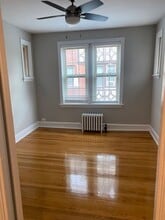 2317 W Chase Ave, Unit 19-3 in Chicago, IL - Building Photo - Building Photo