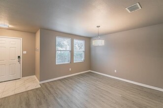 5317 Blue Quartz Rd in Fort Worth, TX - Building Photo - Building Photo