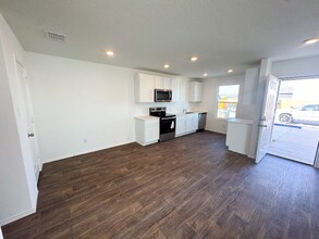 2058 Zephyr Lily in San Antonio, TX - Building Photo - Building Photo