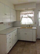 1102 S Western Ave in Champaign, IL - Building Photo - Building Photo