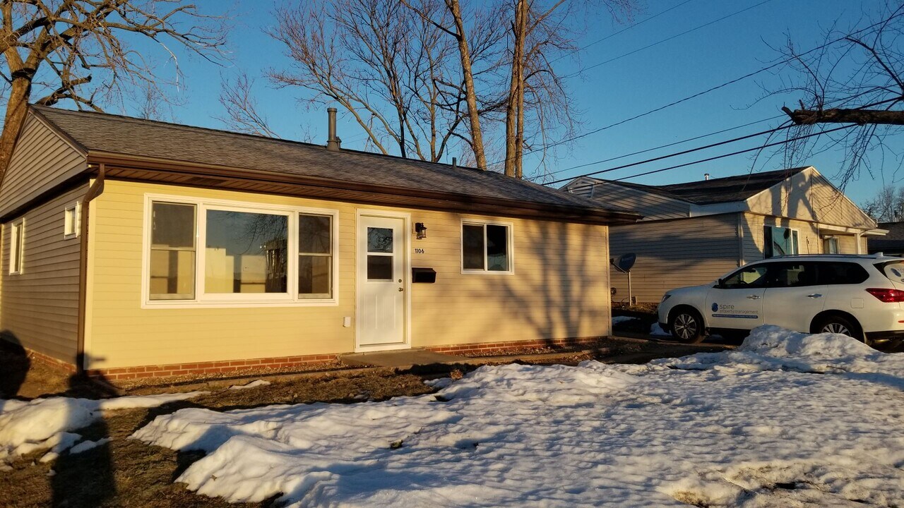 1106 15th St SW in Cedar Rapids, IA - Building Photo