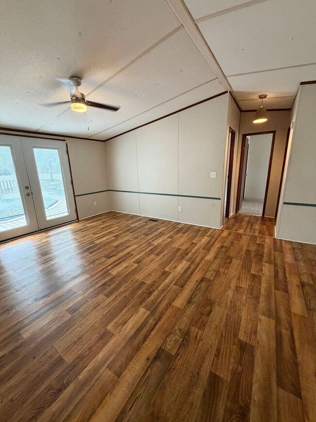 38 Barnett Ln in Midway, GA - Building Photo - Building Photo