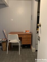 466 Commonwealth Ave, Unit 604 in Boston, MA - Foto de edificio - Building Photo