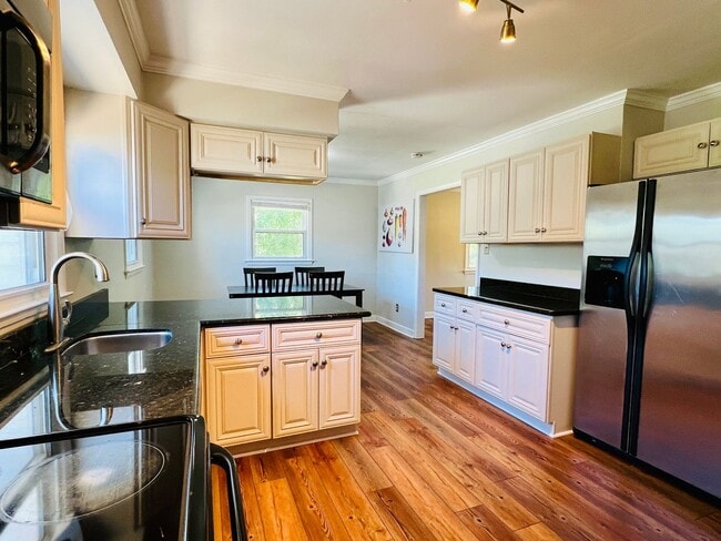 property at 4000 Mayflower Rd