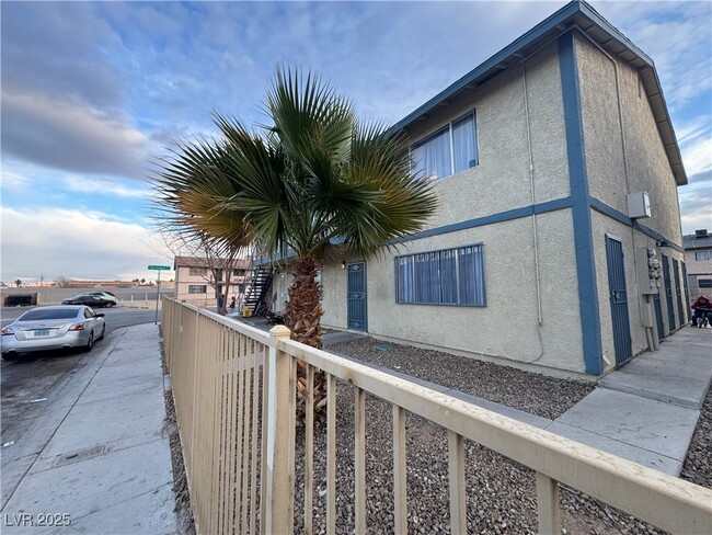 4775 Lucite Ln in Las Vegas, NV - Building Photo - Building Photo