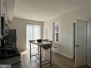 2700 Sears St in Philadelphia, PA - Building Photo - Building Photo